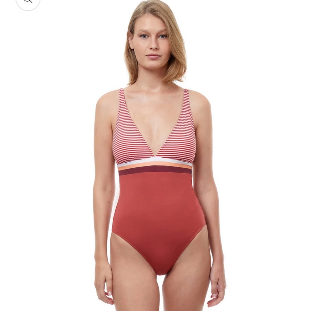 LUMA Gottex STRIPES OF LIGHT V-NECK HALTER ONE PIECE
SWIMSUIT